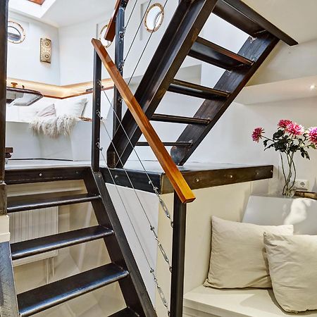 A304 Romantic Seaship In Top Center Amsterdam Bagian luar foto