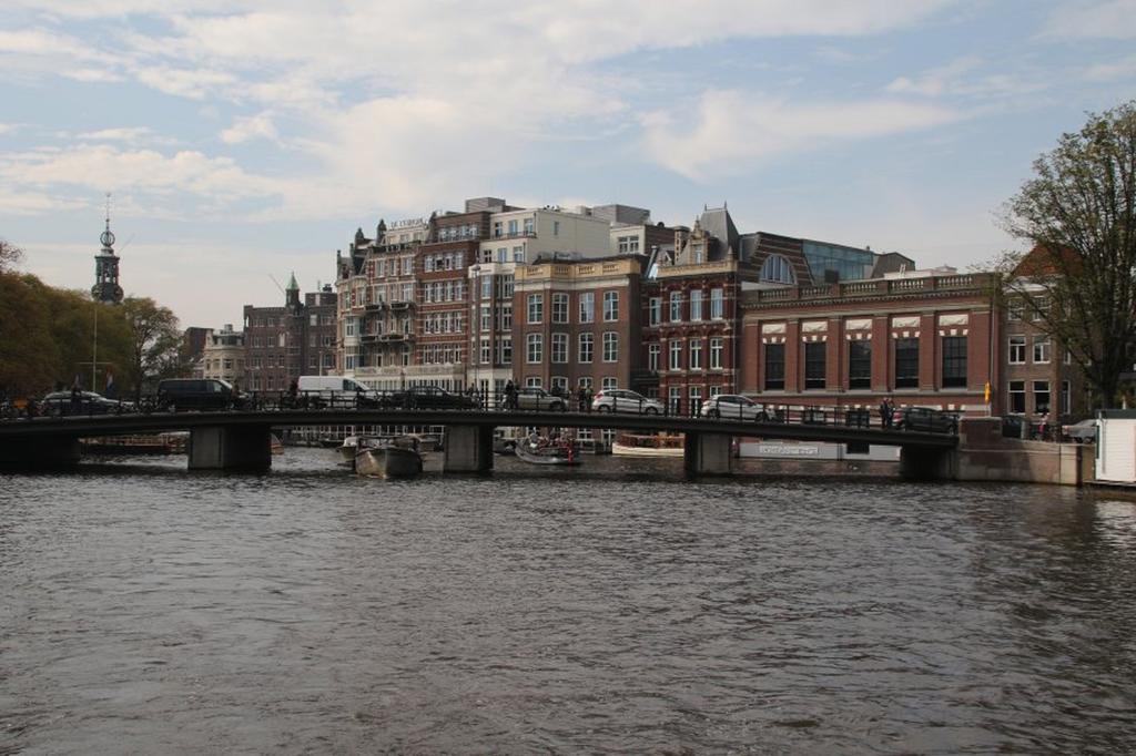 A304 Romantic Seaship In Top Center Amsterdam Bagian luar foto